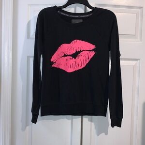 Victoria Secret kiss me sweater 💋